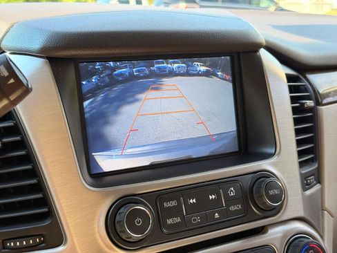 Used 2017 GMC Yukon Denali w/ Open Road Package AWD/4WD image 44