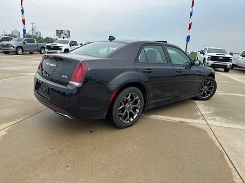 Used 2015 Chrysler 300 S AWD/4WD image 7