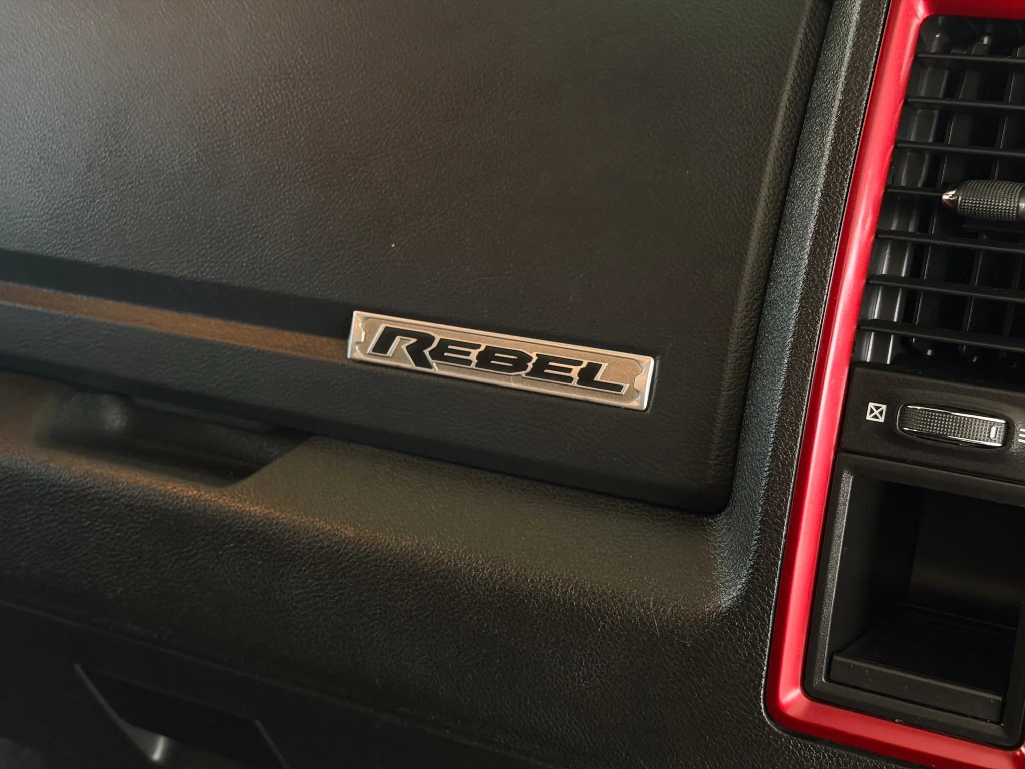 Used 2015 RAM 1500 Rebel AWD/4WD image 29
