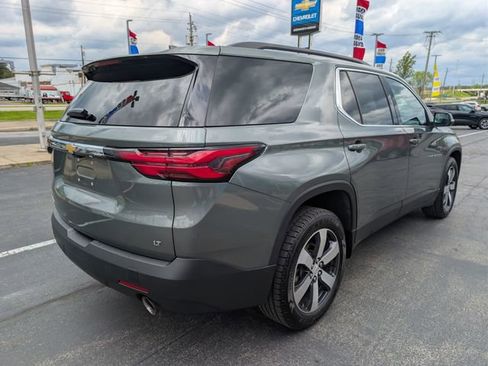 Used 2023 Chevrolet Traverse LT w/ LT Premium Package FWD image 5