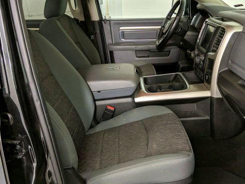Used 2017 RAM 1500 Big Horn AWD/4WD image 36
