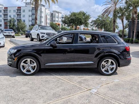Used 2019 Audi Q7 3.0T Prestige AWD/4WD image 9