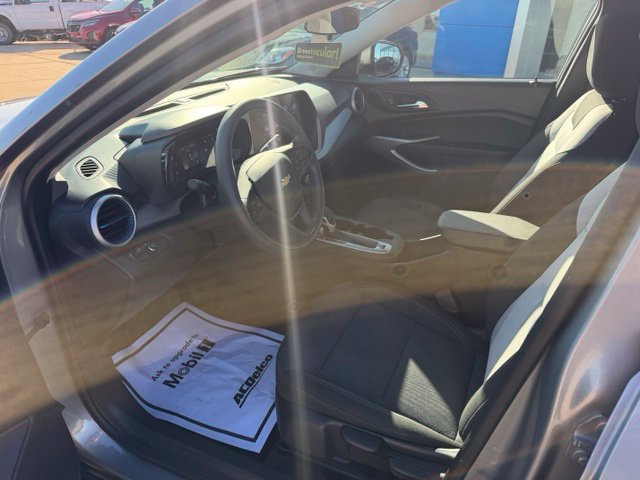 Certified 2024 Chevrolet Trax LS w/ LS Convenience Package FWD image 17