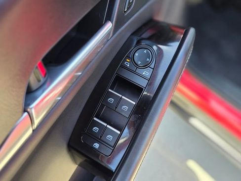 Certified 2025 MAZDA CX-30 AWD 2.5 S w/ Preferred Package image 23