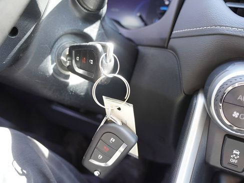 Used 2024 Toyota RAV4 LE AWD/4WD image 31