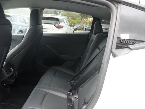 Used 2023 Tesla Model Y AWD image 14