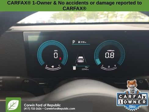 Used 2025 Hyundai Kona SEL image 2