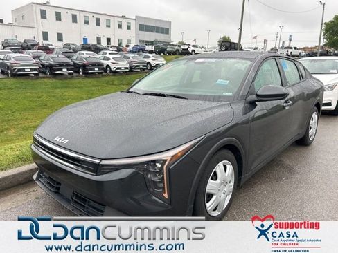 Used 2025 Kia K4 FWD image 1