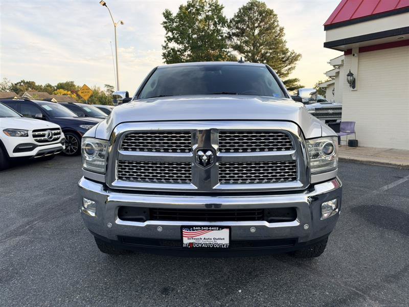 Used 2018 RAM 2500 Laramie w/ Convenience Group AWD/4WD image 2