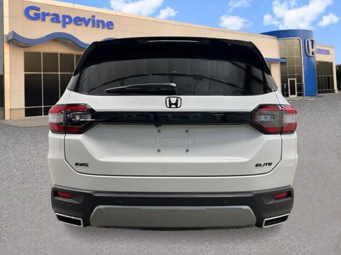 New 2026 Honda Pilot Elite image 4