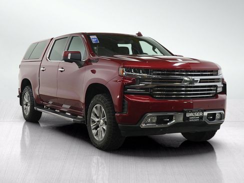 Used 2019 Chevrolet Silverado 1500 High Country w/ Z71 Off-Road Package AWD/4WD image 8
