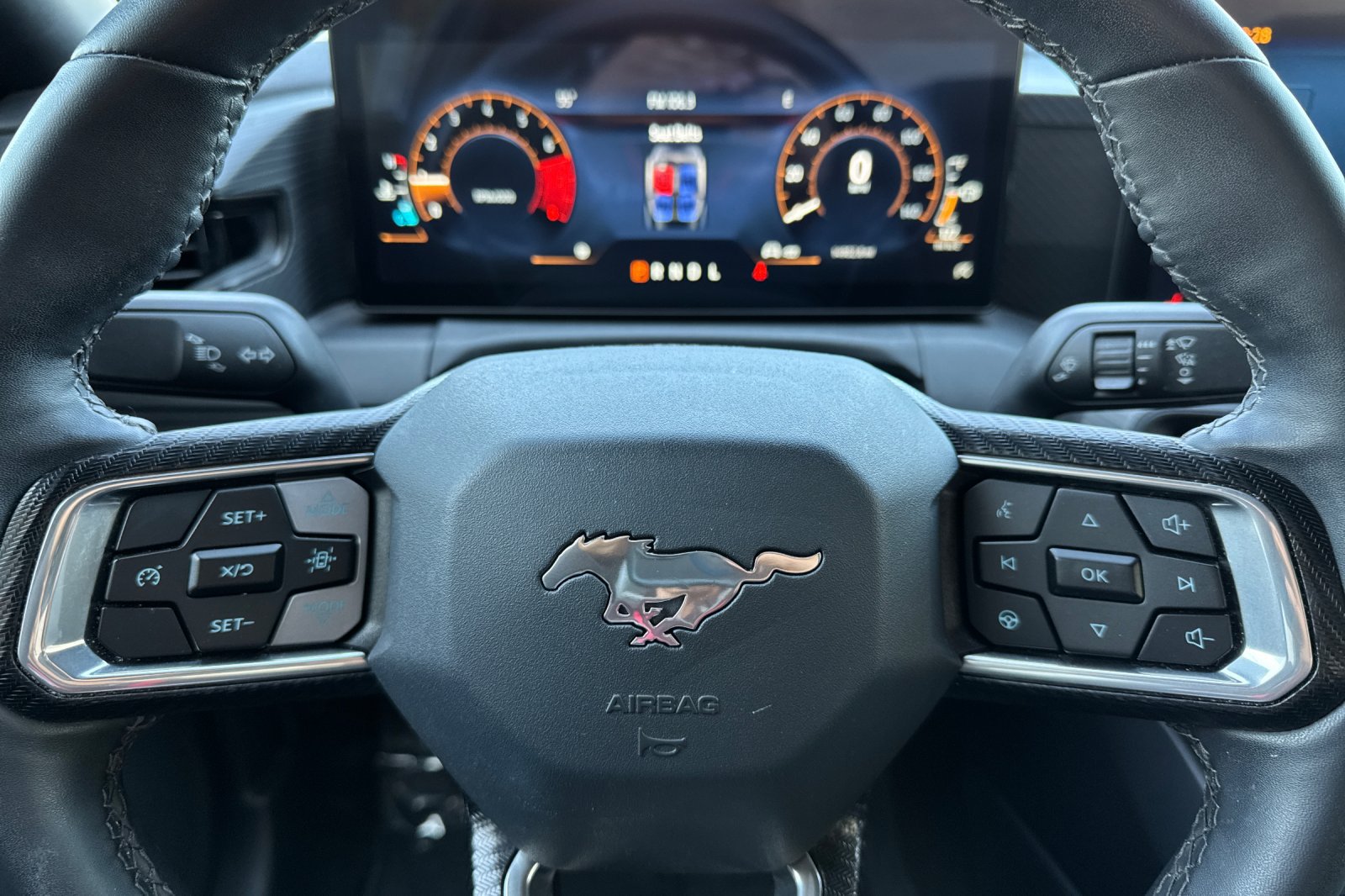 Used 2025 Ford Mustang Coupe RWD image 26