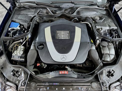 Used 2008 Mercedes-Benz E 350 4MATIC Sedan image 31