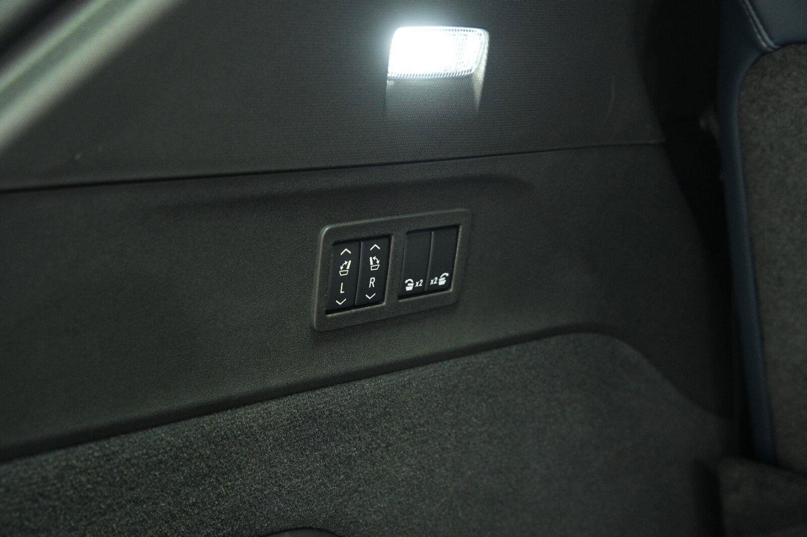 Certified 2026 Cadillac Escalade IQ Sport 2 AWD/4WD image 19