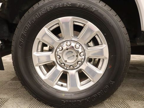 Used 2022 Ford F250 Lariat AWD/4WD image 6