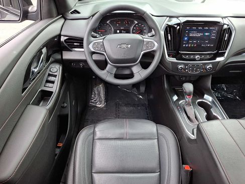 Used 2023 Chevrolet Traverse RS AWD/4WD image 13