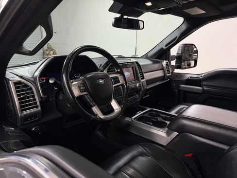 Used 2021 Ford F450 Platinum w/ FX4 Off-Road Package AWD/4WD image 14