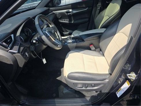 Used 2023 INFINITI QX55 Luxe w/ Cargo Package AWD/4WD image 4