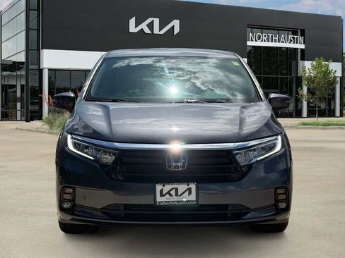 Used 2023 Honda Odyssey Touring image 2