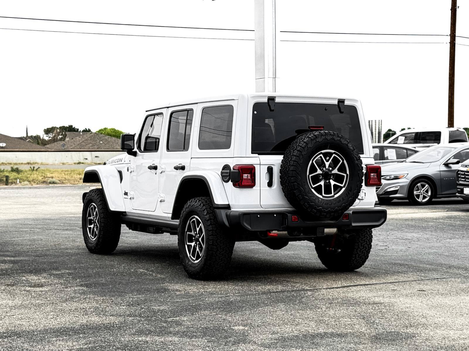 New 2026 Jeep Wrangler Unlimited Rubicon AWD/4WD image 7