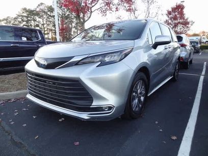 Used 2024 Toyota Sienna XLE