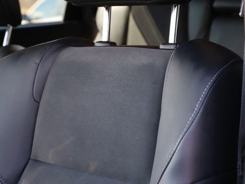 Used 2022 Mitsubishi Outlander SE image 14