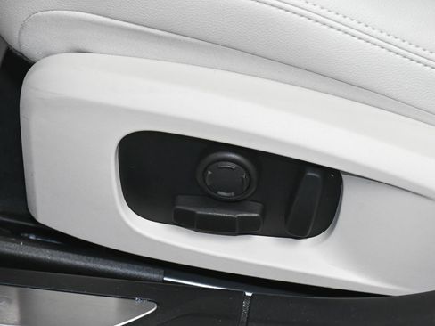 Used 2024 Jaguar XF R-Dynamic SE image 51