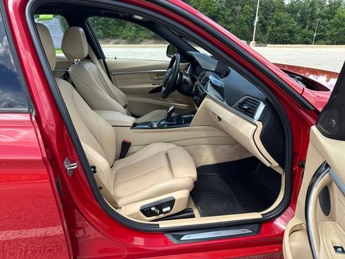 Used 2016 BMW 328i xDrive Sedan AWD/4WD image 7