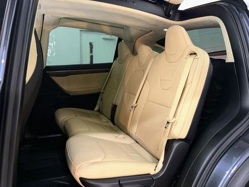 Used 2017 Tesla Model X 75D image 16