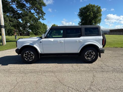 Used 2022 Ford Bronco Outer Banks AWD/4WD image 1