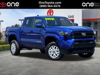 Used 2025 Toyota Tacoma SR5 AWD/4WD 360° Tour