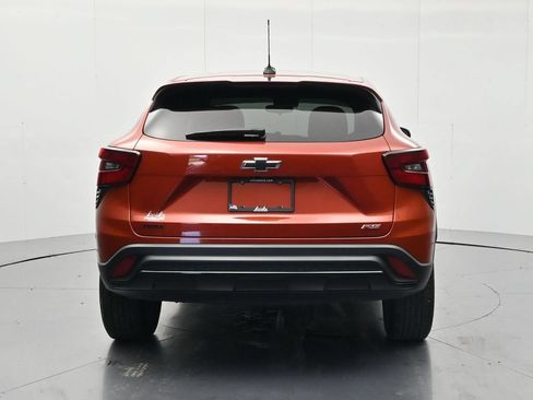 Certified 2024 Chevrolet Trax RS w/ Driver Confidence Package FWD image 6