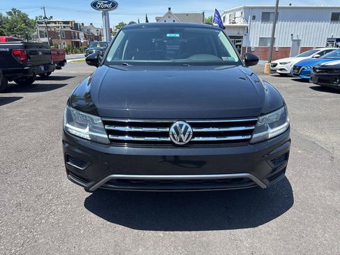 Used 2019 Volkswagen Tiguan SE w/ Panoramic Sunroof Package AWD/4WD image 2