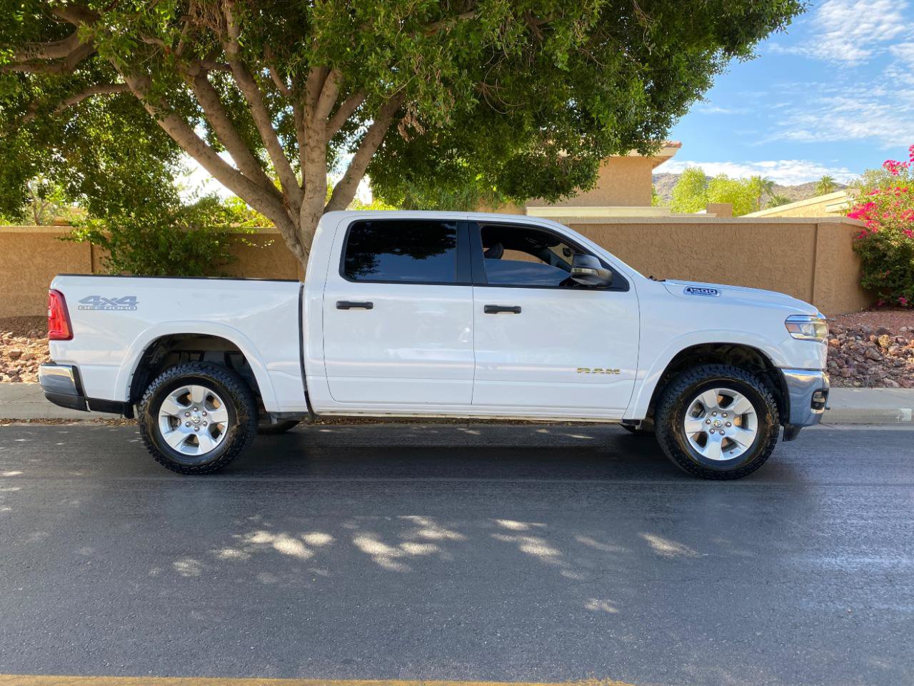 Used 2025 RAM 1500 Big Horn AWD/4WD image 2