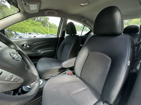 Used 2017 Nissan Versa SV FWD image 12