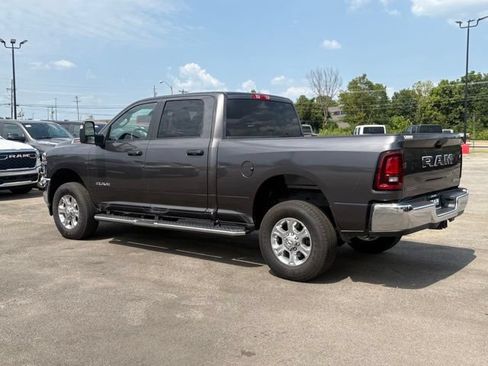 Used 2025 RAM 2500 Big Horn AWD/4WD image 5