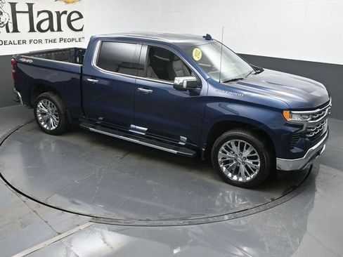 Used 2022 Chevrolet Silverado 1500 LTZ w/ LTZ Premium Package image 47