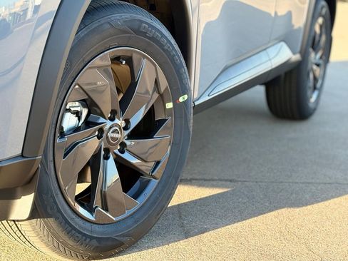 New 2026 Nissan Rogue SV image 4