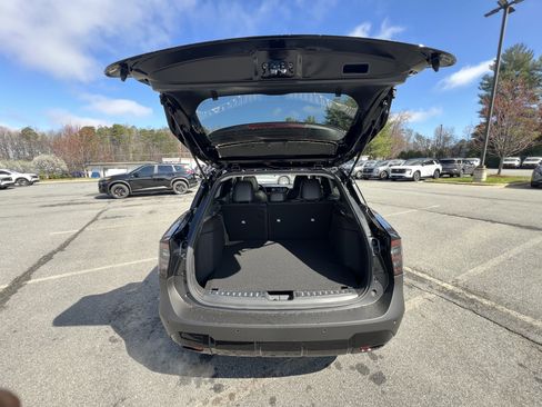 New 2026 Nissan Kicks SR image 29