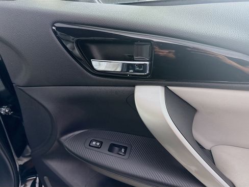 Used 2025 Mitsubishi Eclipse Cross Black Edition image 31