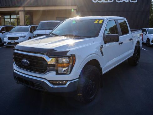 Used 2023 Ford F150 XLT w/ Trailer Tow Package image 3