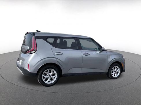 Used 2025 Kia Soul LX w/ LX Technology Package image 15