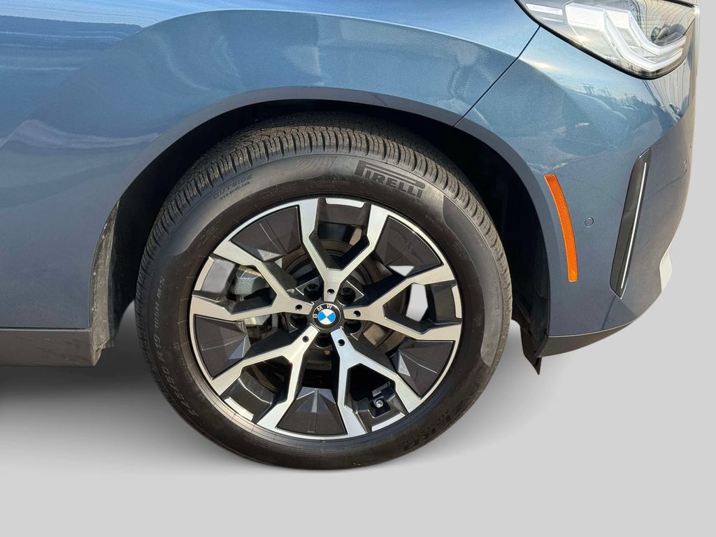 Certified 2025 BMW X3 xDrive30i w/ Premium Package AWD/4WD image 9
