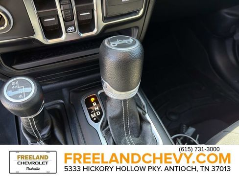 Used 2020 Jeep Wrangler Unlimited Sahara image 30