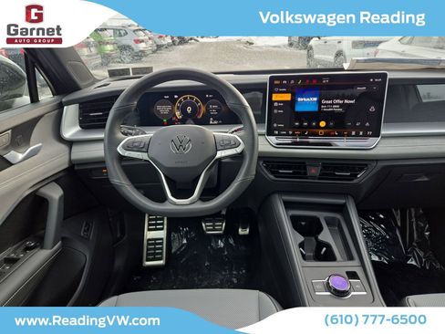 New 2026 Volkswagen Tiguan SE R-Line image 9