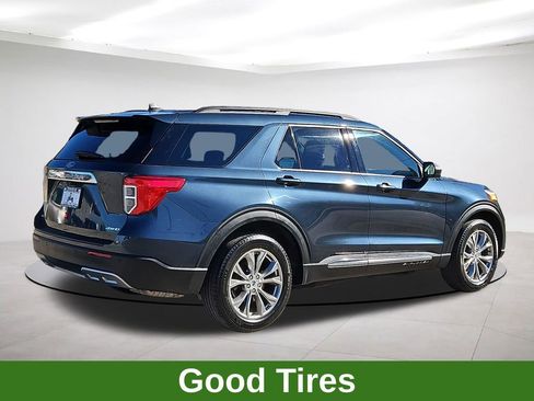 Used 2022 Ford Explorer XLT w/ Equipment Group 202A image 7