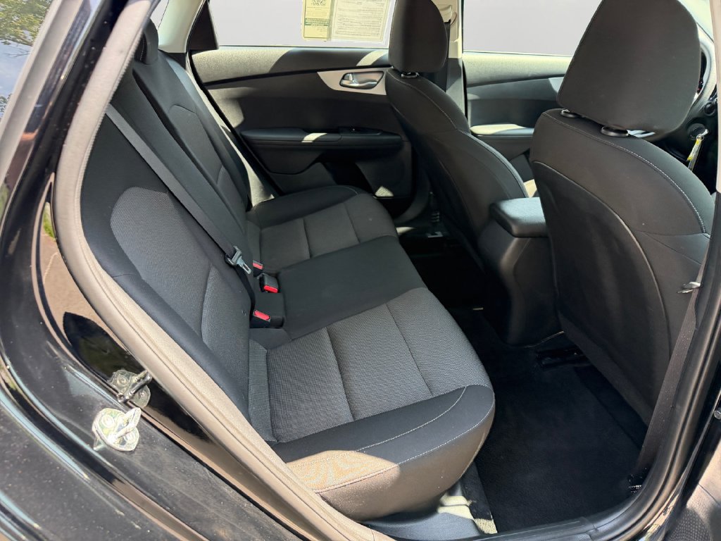 Used 2023 Kia Forte LXS FWD image 13