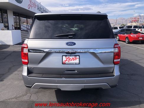 Used 2020 Ford Expedition XLT RWD image 6