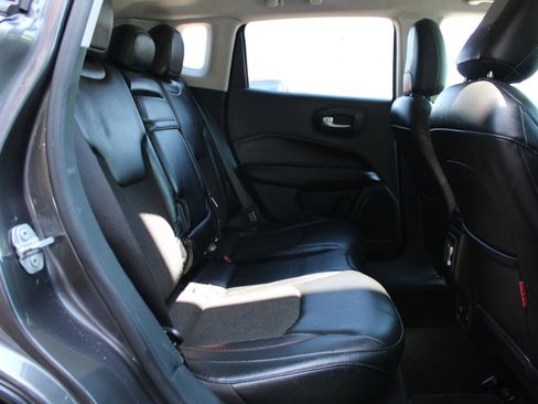 Used 2018 Jeep Compass Trailhawk w/ Safe & Security Group AWD/4WD image 46