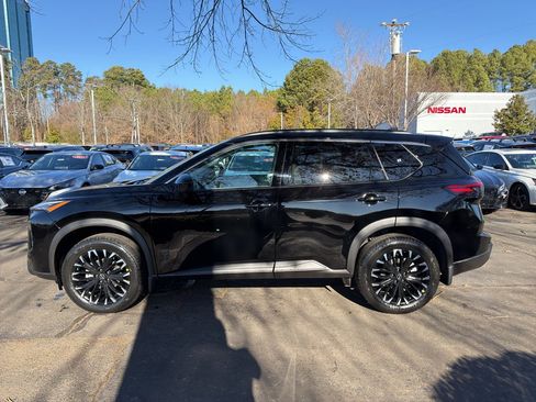 New 2026 Nissan Rogue SV image 4